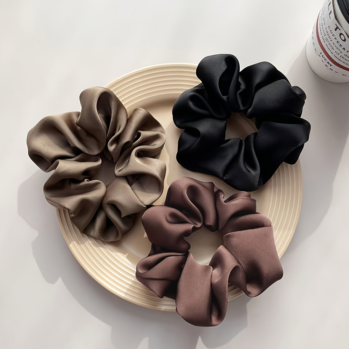 A set of three monochrome sati - Hair Care Gift Set recension och pris
